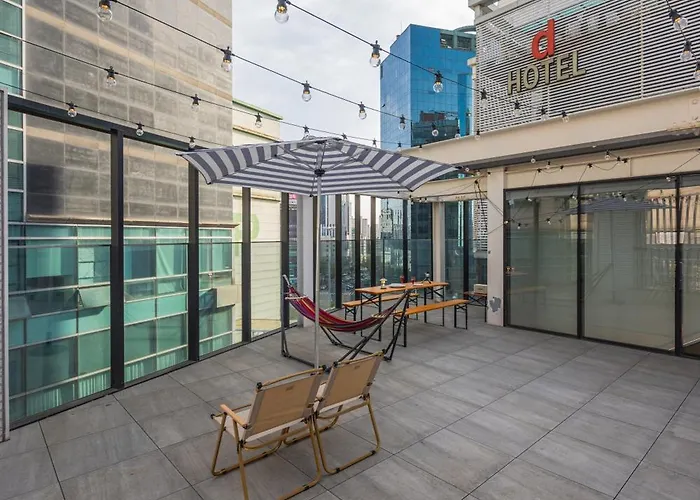 Pochi Family House Sinchon *