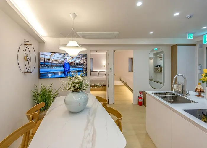 Pochi Family House Sinchon