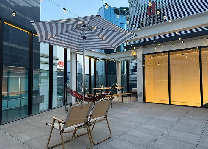 Pochi Family House Sinchon *