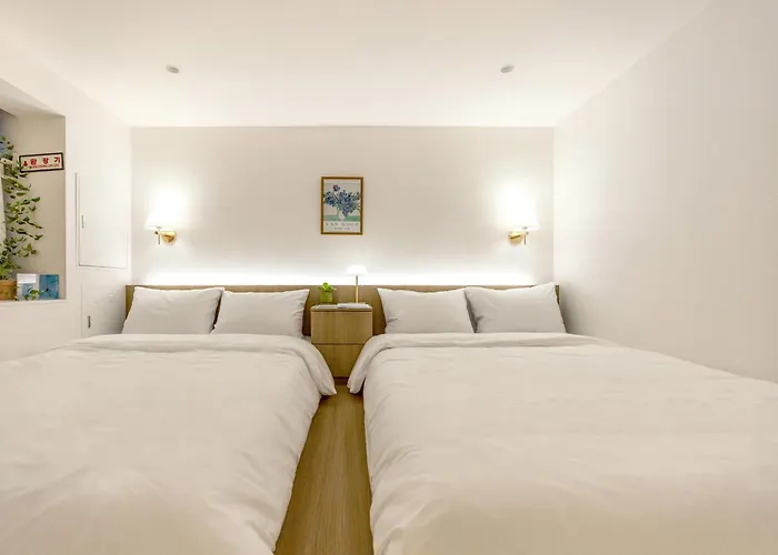 아파트 Pochi Family House Sinchon