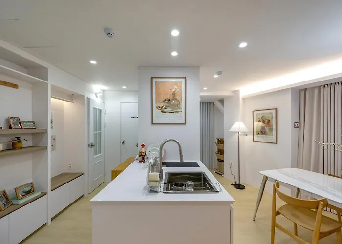 Pochi Family House Sinchon * 서울특별시