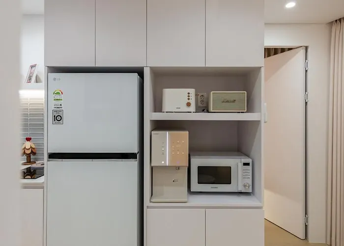 아파트 Pochi Family House Sinchon