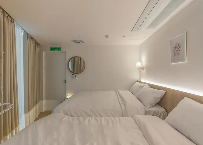 Pochi Family House Sinchon