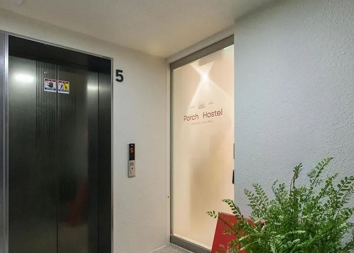 Pochi Family House Sinchon 아파트 서울특별시