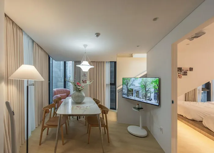 아파트 Pochi Family House Sinchon 서울특별시